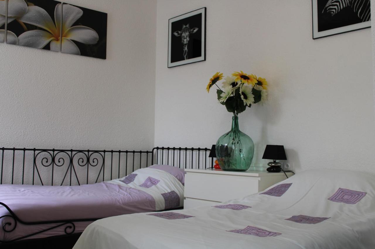 Bed and Breakfast Le Chat Botte - Vankantiehuis In Languedoc-Roussillion Routier Exterior foto